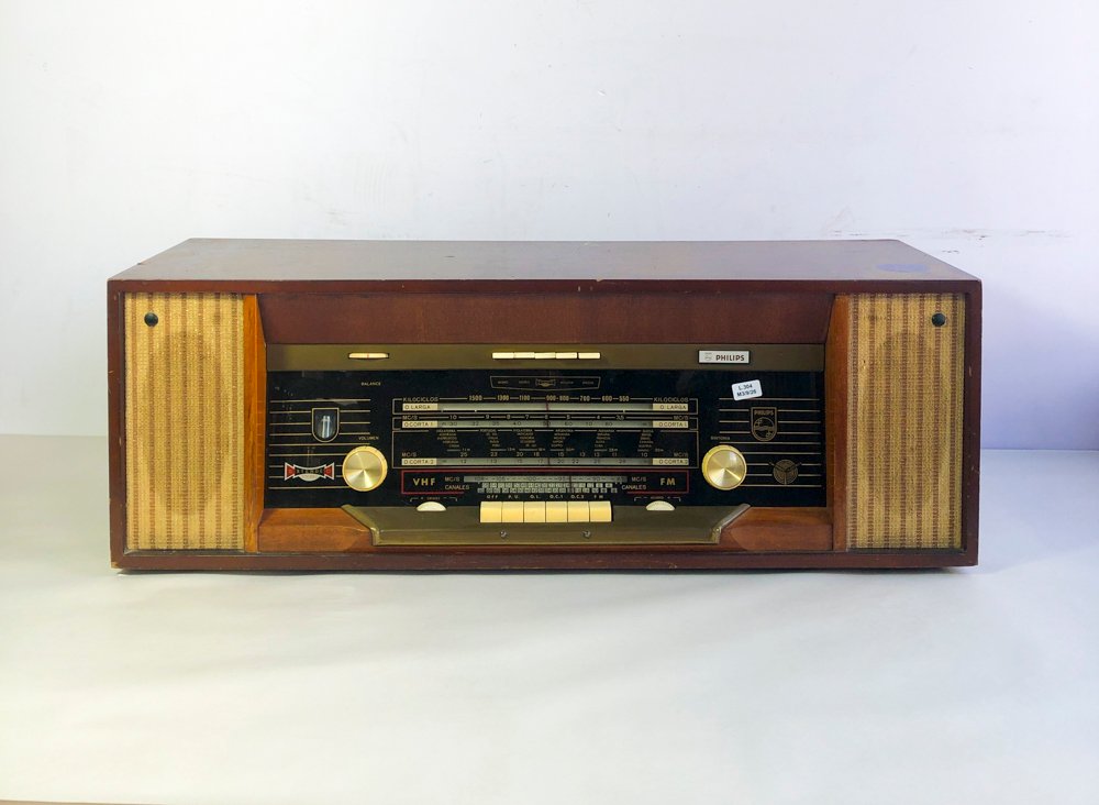 Radio Philips Estéreo con FM - Funcionando