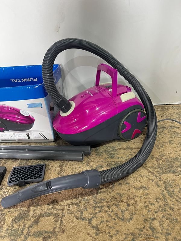 Aspiradora Ufesa Rosada Funcionando con Ruido en el Motor - imagen 2
