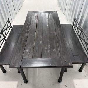 Juego de Exterior de Madera y Metal con Mesa y Bancos - imagen 10