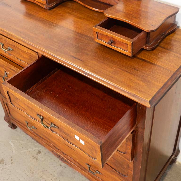 Item 2101913 - Image 1