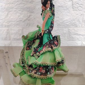 Figura Bailarina Española de Flamenco con Vestido Verde - imagen 3
