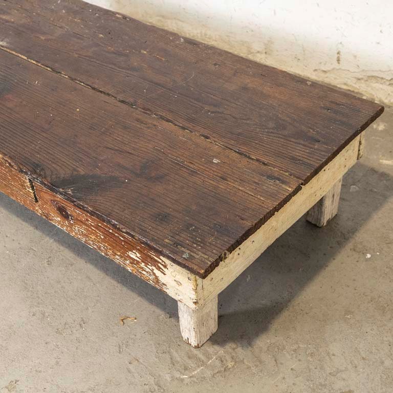 Mesa de living rústica con cajón en madera - imagen 2