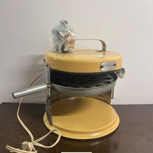 Lote siguiente: Churrasquero Eléctrico Vintage con Válvula