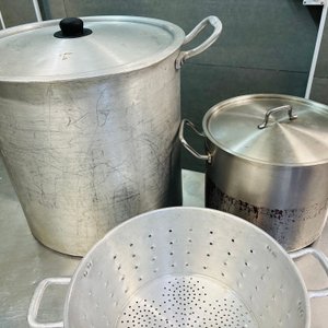Olla Grande de Aluminio con Tapa, Colador y Olla Ozti de Acero Inoxidable - imagen 2