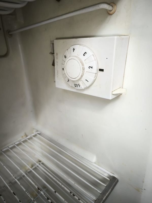 Heladera Funcionando con Congelador y Temperatura Control - imagen 7