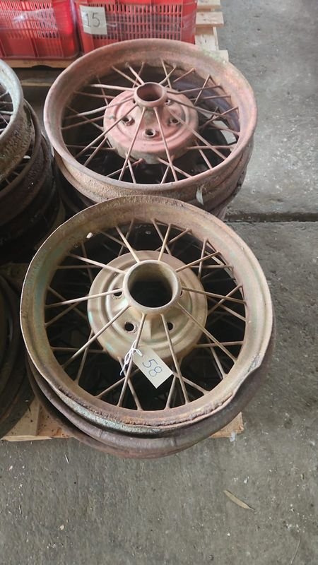 Juego de 8 Llantas de Rayos para Ford A