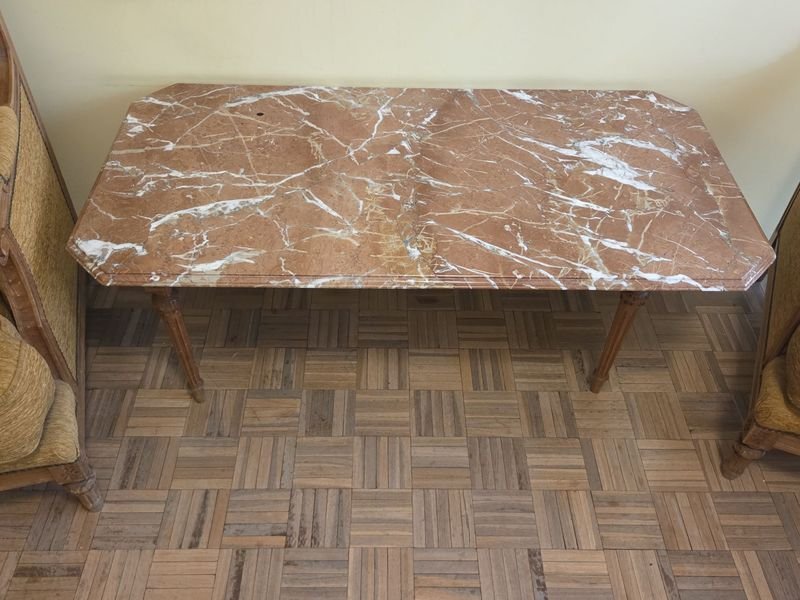 Lote anterior: Mesa ratona Luis XVI con tapa de mármol en impecable estado