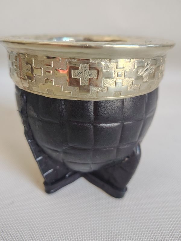 Mate imperial de calabaza paraforrado en cuero con virola y fleje plateado - imagen 1