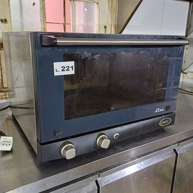 Lote siguiente: Horno convector marca Lisa en mal estado