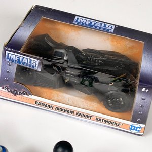Lote de Batimovil Batman Arkham Knight y Figuras Lego y Playmobil - imagen 6