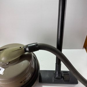 Aspiradora Black and Decker Pro 1000 con Accesorios - imagen 7