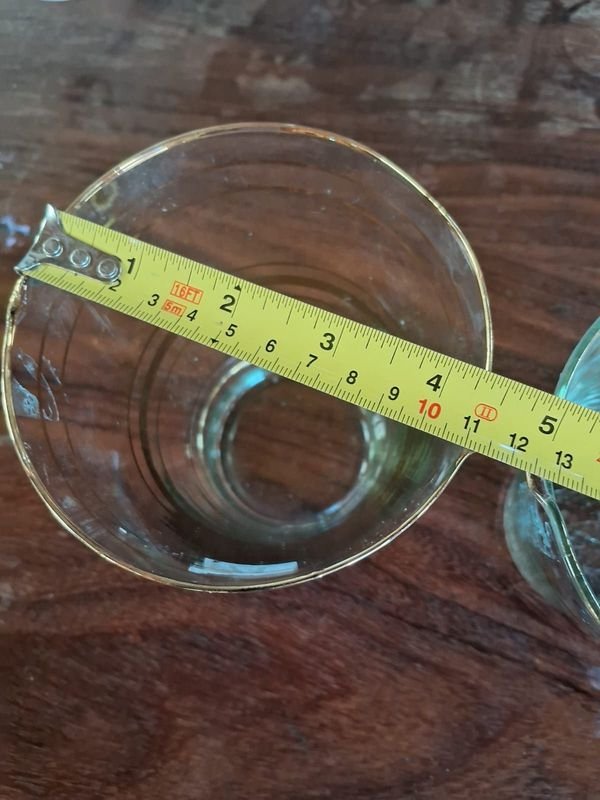 Juego de dos vasos de vidrio en buen estado - imagen 3