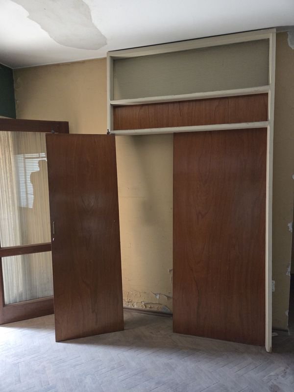 Puerta corrediza y ventana fija para hogar - imagen 1