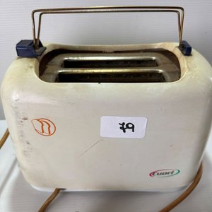 Lote de Electrodomésticos: Tostadora Cuori, Batidora Manual, Jarra Eléctrica Fantástico y Sandwichera - imagen 3