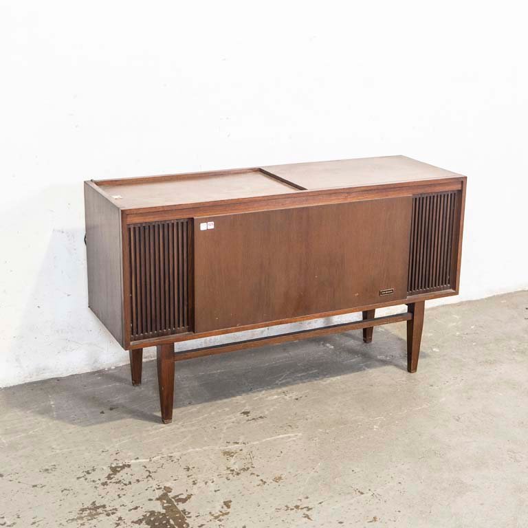 Lote anterior: Combinado de pie en madera para reproducir discos