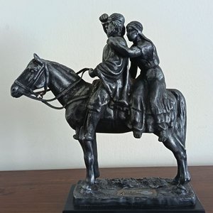 Escultura "Pareja Criolla" de José Belloni, Escala de "Nuevos Rumbos" - imagen 1