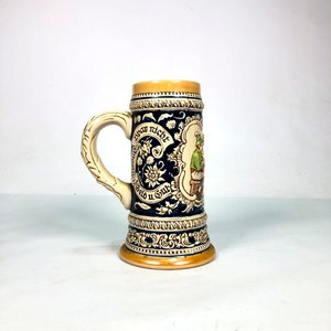 Jarra de Cerveza Olympia de Porcelana Pintada a Mano con Escenas - imagen 2