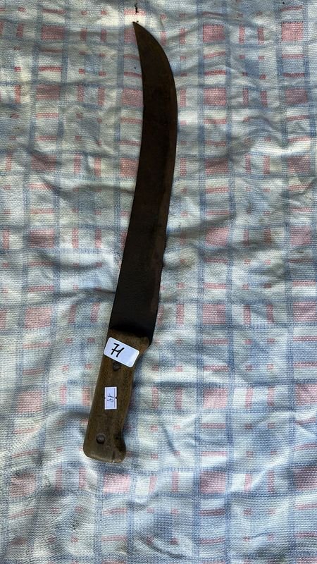Lote anterior: Machete con mango de madera