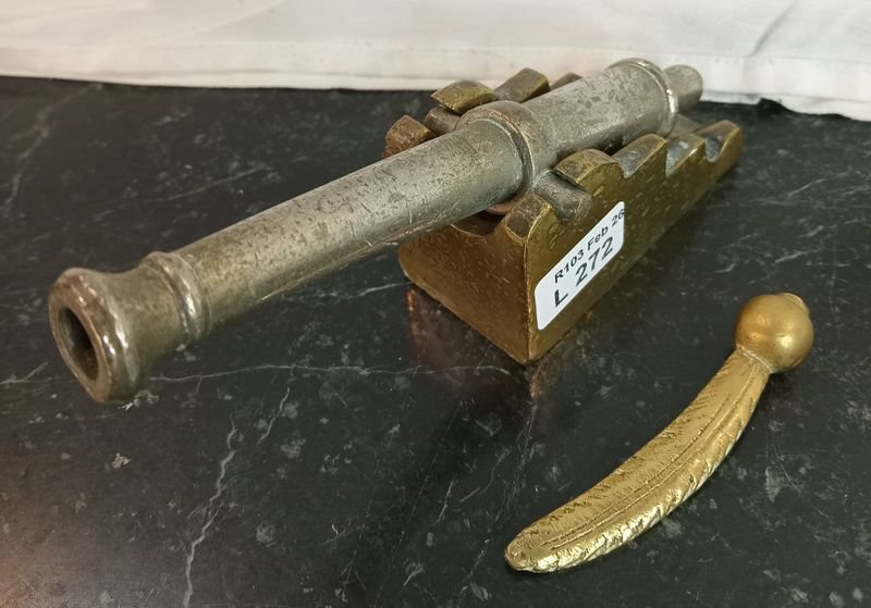 Item 880055 - Image 1