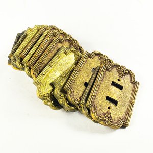 Lote siguiente: Lote de 12 Plaquitas Decorativas en Bronce
