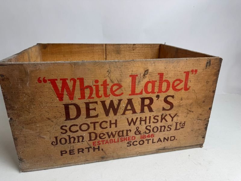 Antiguo cajón con propaganda de WHISKY Dewar's - imagen 4