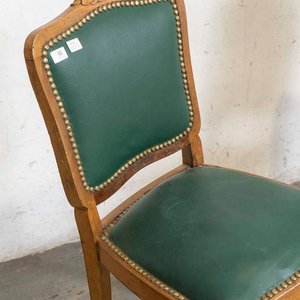 Par de Sillas Francesas Talladas con Tapizado Verde y Detalles en Lustre - imagen 2