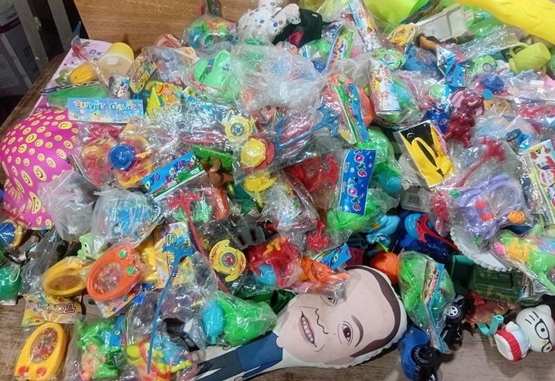 Lote anterior: Lote de juguetes nuevos, usados y coleccionables