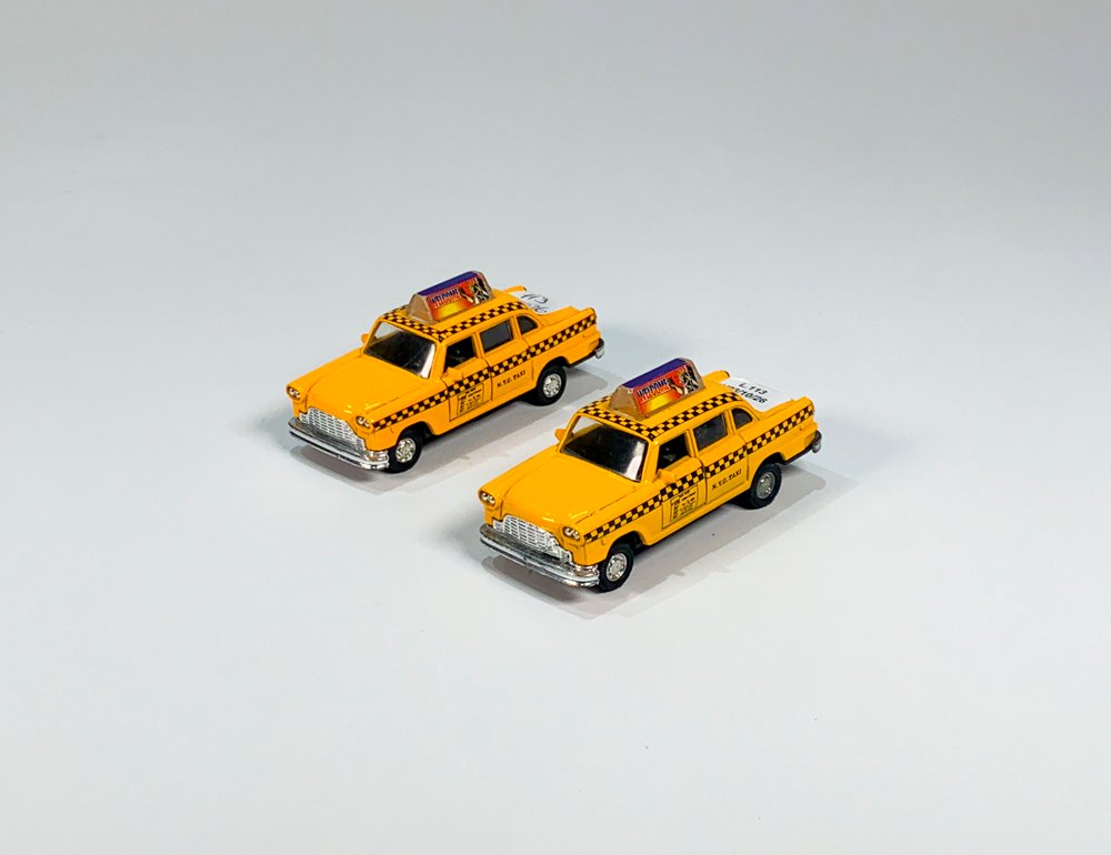 Dos Autitos de Colección a Fricción - Taxi de Nueva York Amarillo