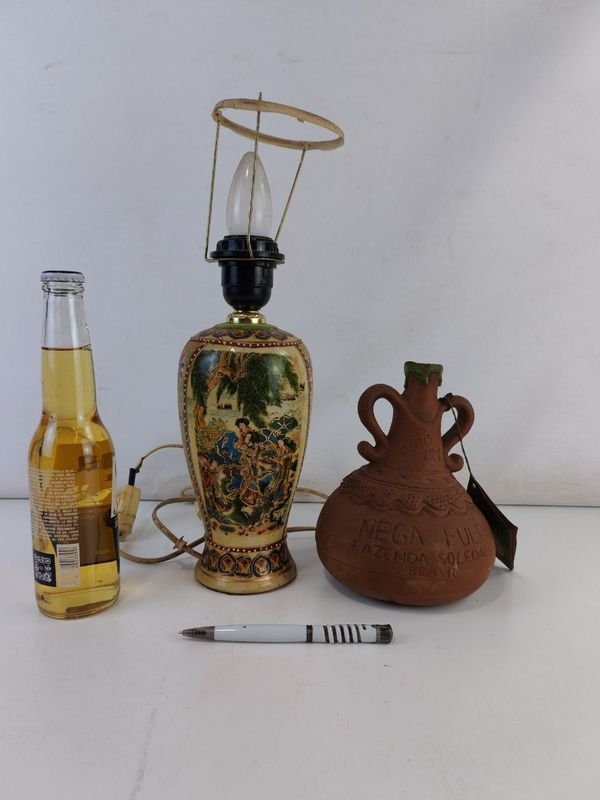 Jarroncito Y Lampara Funcionando: Pieza Decorativa con Diseño Elegante - imagen 2
