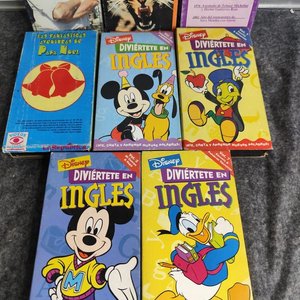 Lote de 7 VHS Antiguos: Disney, Documentales y Películas - imagen 4