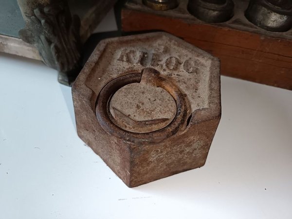Balanza antigua de almacén - imagen 7