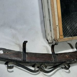 Botiquín Blanco Rústico con Perchero de Madera y Metal - imagen 2