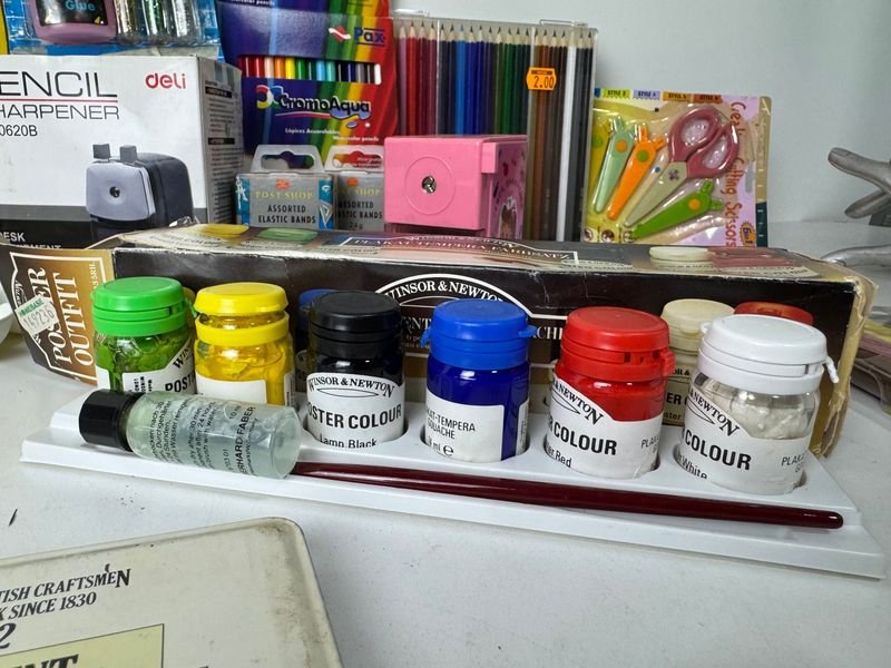 Gran lote de papelería, nuevos y algunos usados - imagen 21