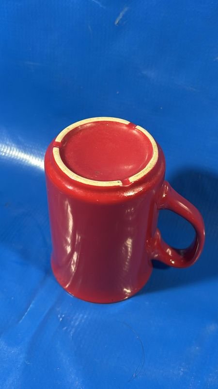 Tazas de porcelana roja y accesorios - imagen 3