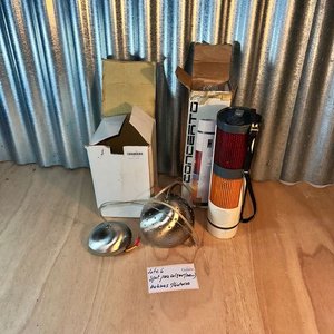 Spot nuevo en caja y Baliza con linterna 12v y pilas - imagen 3