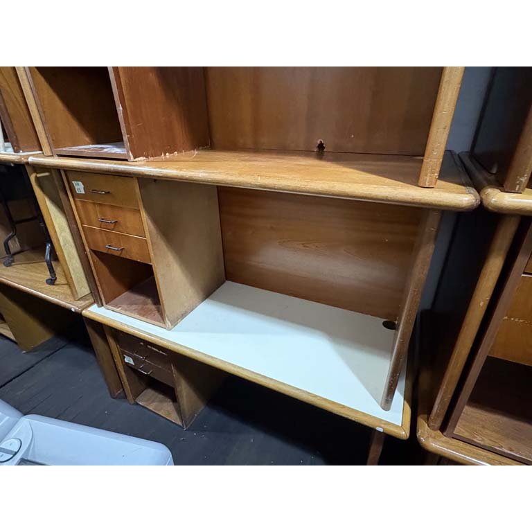 Item 2104684 - Image 0