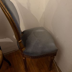 Silla Francesa Estilo Luis XVI Respaldo Medallón Madera Dorada Tapizado Floral - imagen 4