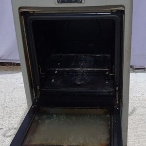 Cocina a Gas Punktal Negra 4 Hornallas con Horno - imagen 3