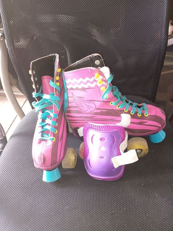 Patines con accesorios para deportes y fitness - imagen 3