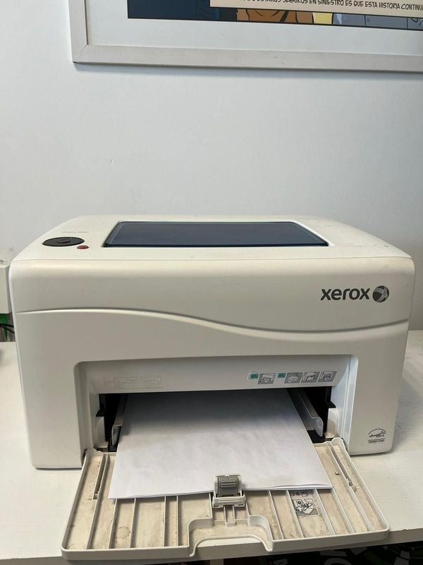Impresora XEROX a color en buen estado - imagen 1