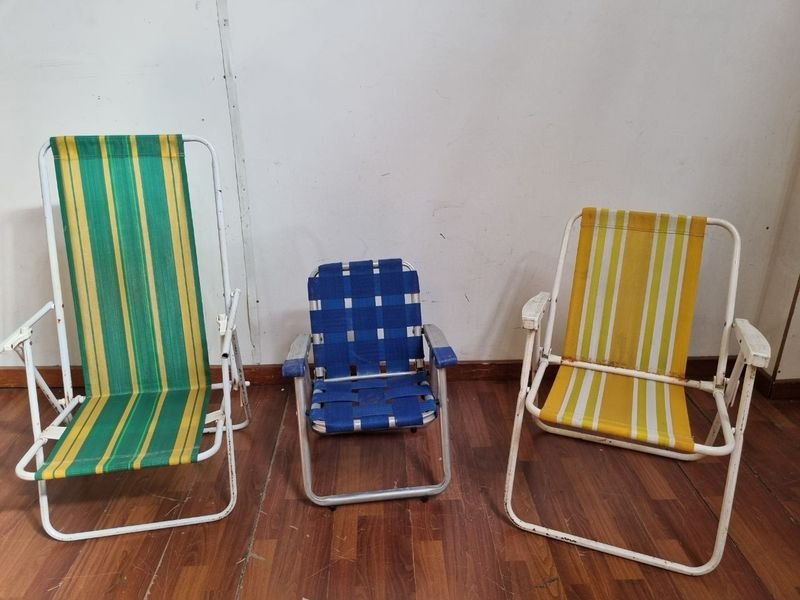 Sillas de jardín azules y amarillas para la venta