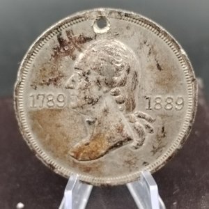Medalla Souvenir Centenario George Washington 1789-1889 de Peltre - imagen 3