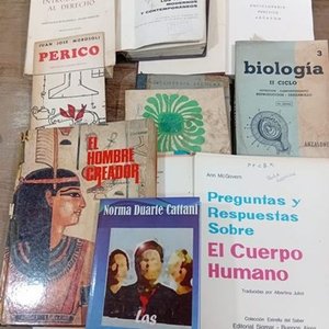 Lote de Libros Variados: Biología, Derecho, Cuerpo Humano y Más - imagen 1