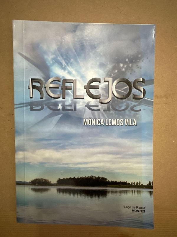 Libro "Reflejos" de Mónica Lemos Vila