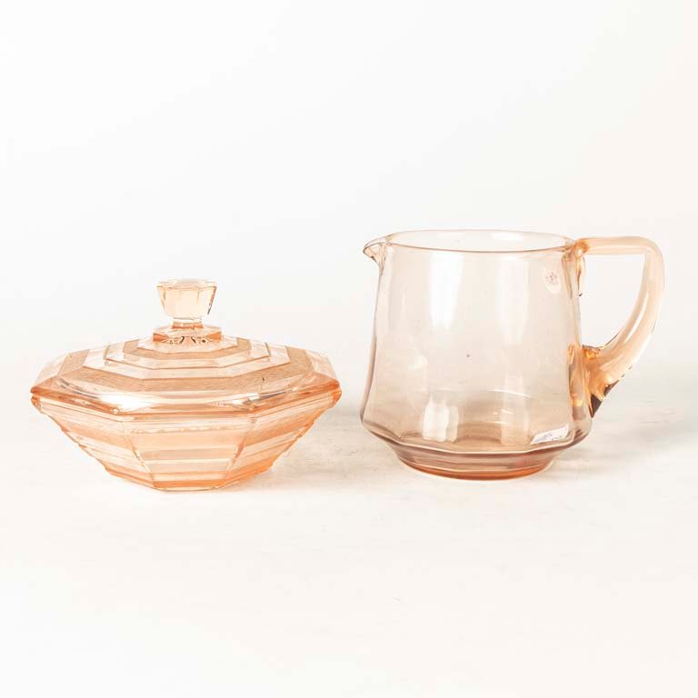 Bombonera y Jarra de Vidrio Rosa con Cascadas