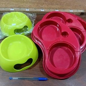 Lote siguiente: Lote Comederos Nuevos Para Mascotas: 2 Verdes Individuales y 3 Rojos Dobles