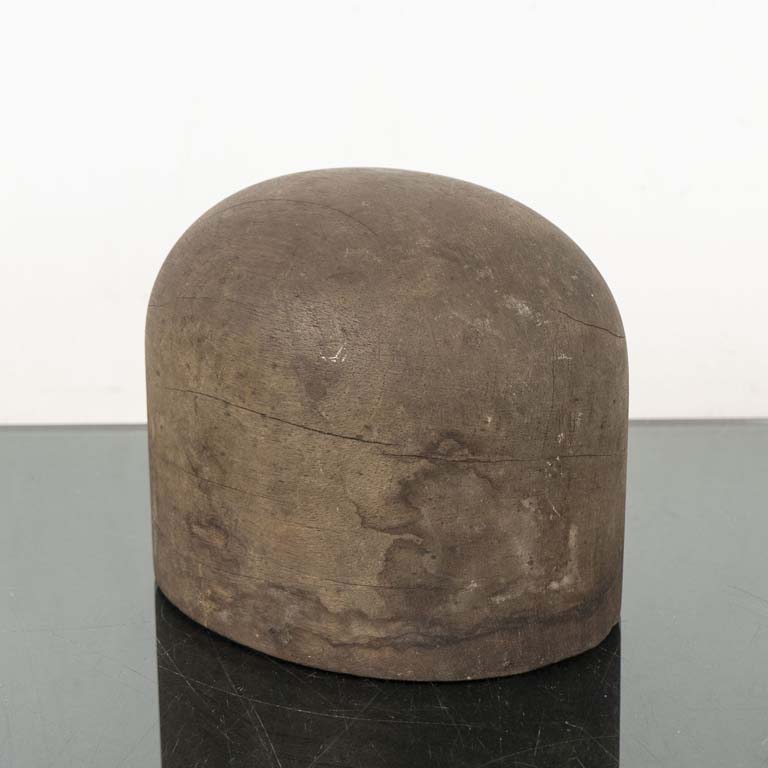 Lote siguiente: Molde de sombrero de madera - Análisis detallado