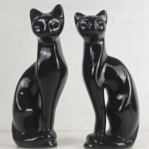 Par de Esculturas Decorativas de Gatos Negros Estilizados en Cerámica Brillante - imagen 2