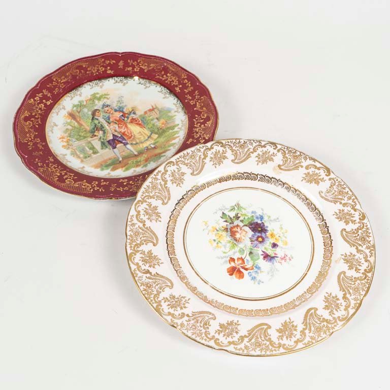 Lote anterior: Platos de porcelana Bavaria y Paragon - Medidas 25.5 y 27cm