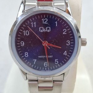 Reloj Pulsera Q&Q Plateado Cuadrante Azul Agujas Rojas - imagen 2